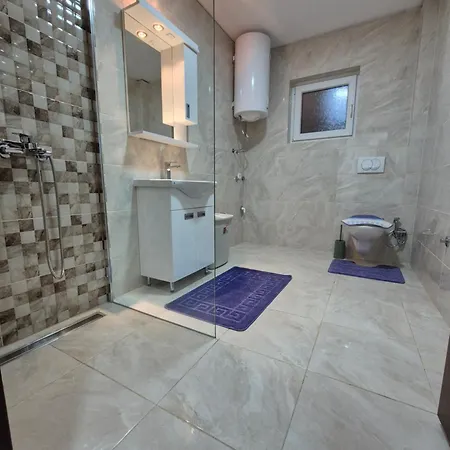 Bjance Lux דירה *