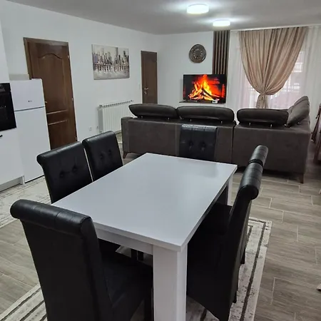 דירה Bjance Lux *